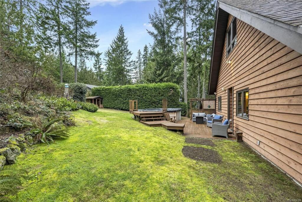 Chalet Style Cottage Near Shawnigan Lake Exteriér fotografie