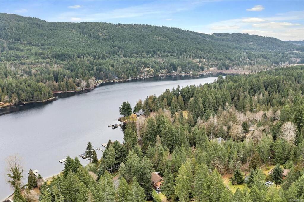 Chalet Style Cottage Near Shawnigan Lake Exteriér fotografie