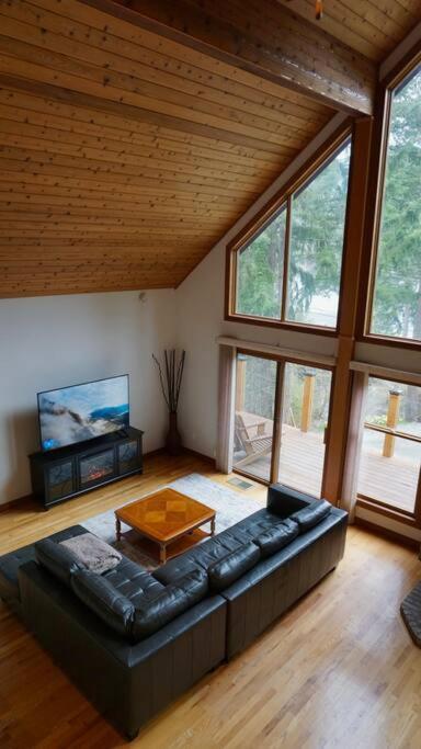 Chalet Style Cottage Near Shawnigan Lake Exteriér fotografie