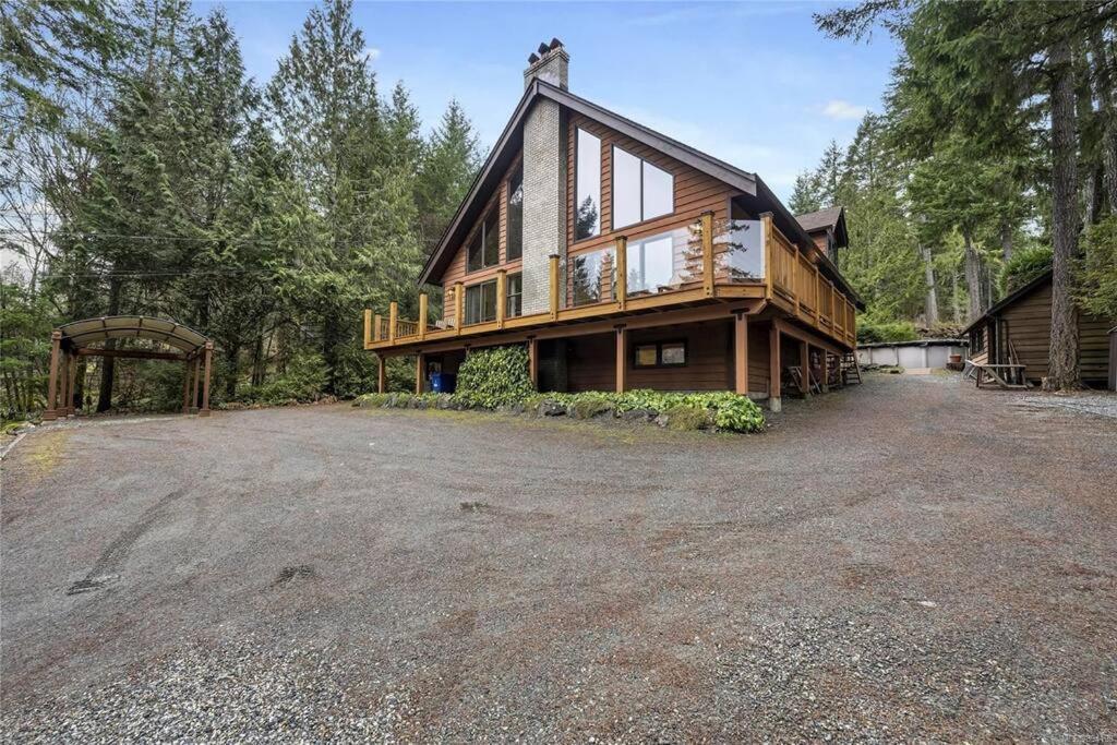 Chalet Style Cottage Near Shawnigan Lake Exteriér fotografie