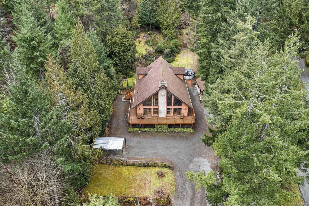 Chalet Style Cottage Near Shawnigan Lake Exteriér fotografie
