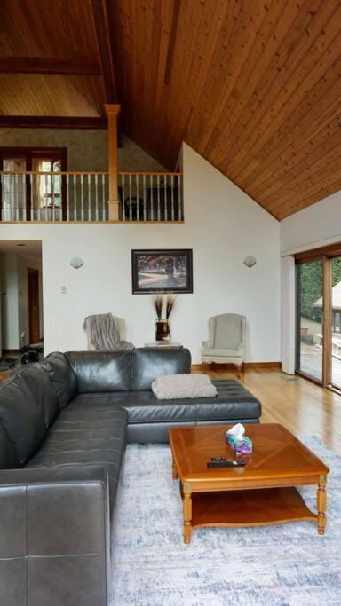 Chalet Style Cottage Near Shawnigan Lake Exteriér fotografie